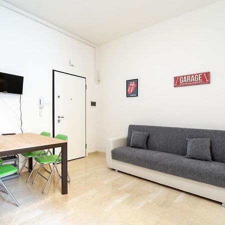 Housmart San Carlo 17 Apartment Bologna Ngoại thất bức ảnh